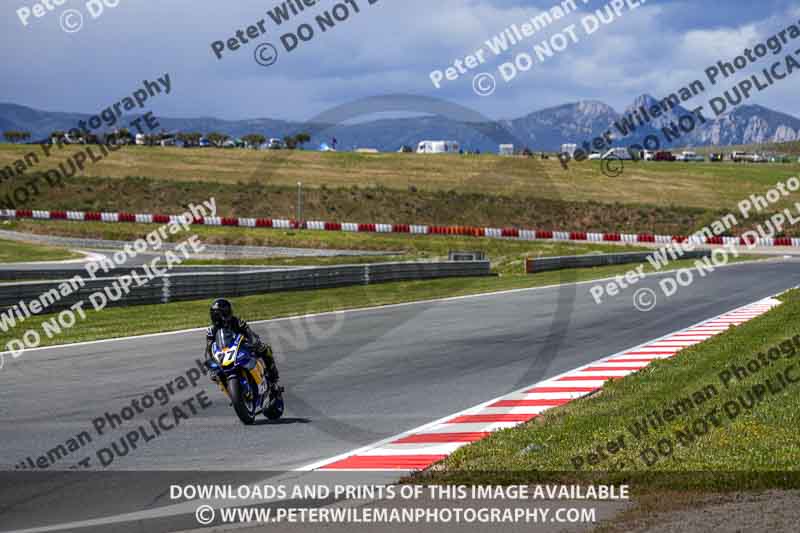 cadwell no limits trackday;cadwell park;cadwell park photographs;cadwell trackday photographs;enduro digital images;event digital images;eventdigitalimages;navarra;no limits trackdays;peter wileman photography;racing digital images;trackday digital images;trackday photos